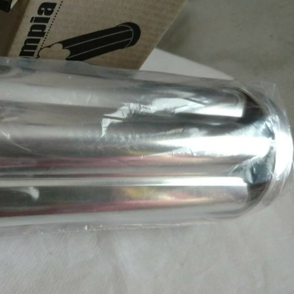 The Pampered Shelf Valtompia Bread Tube-Flower # 1550 new in box - Picture 5 of 5